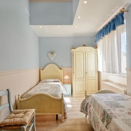 La Bouganville Holiday House Агрополи Екстериор снимка