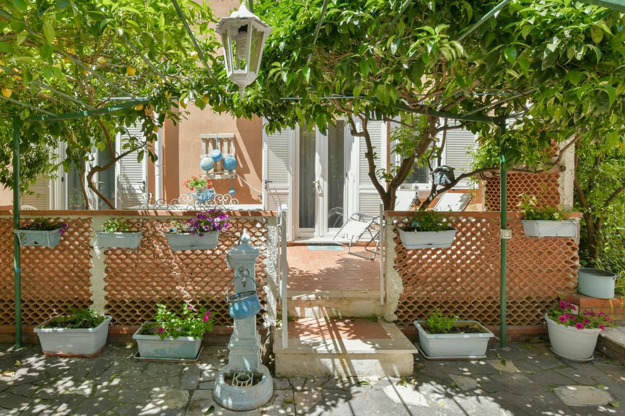 La Bouganville Holiday House Агрополи Екстериор снимка