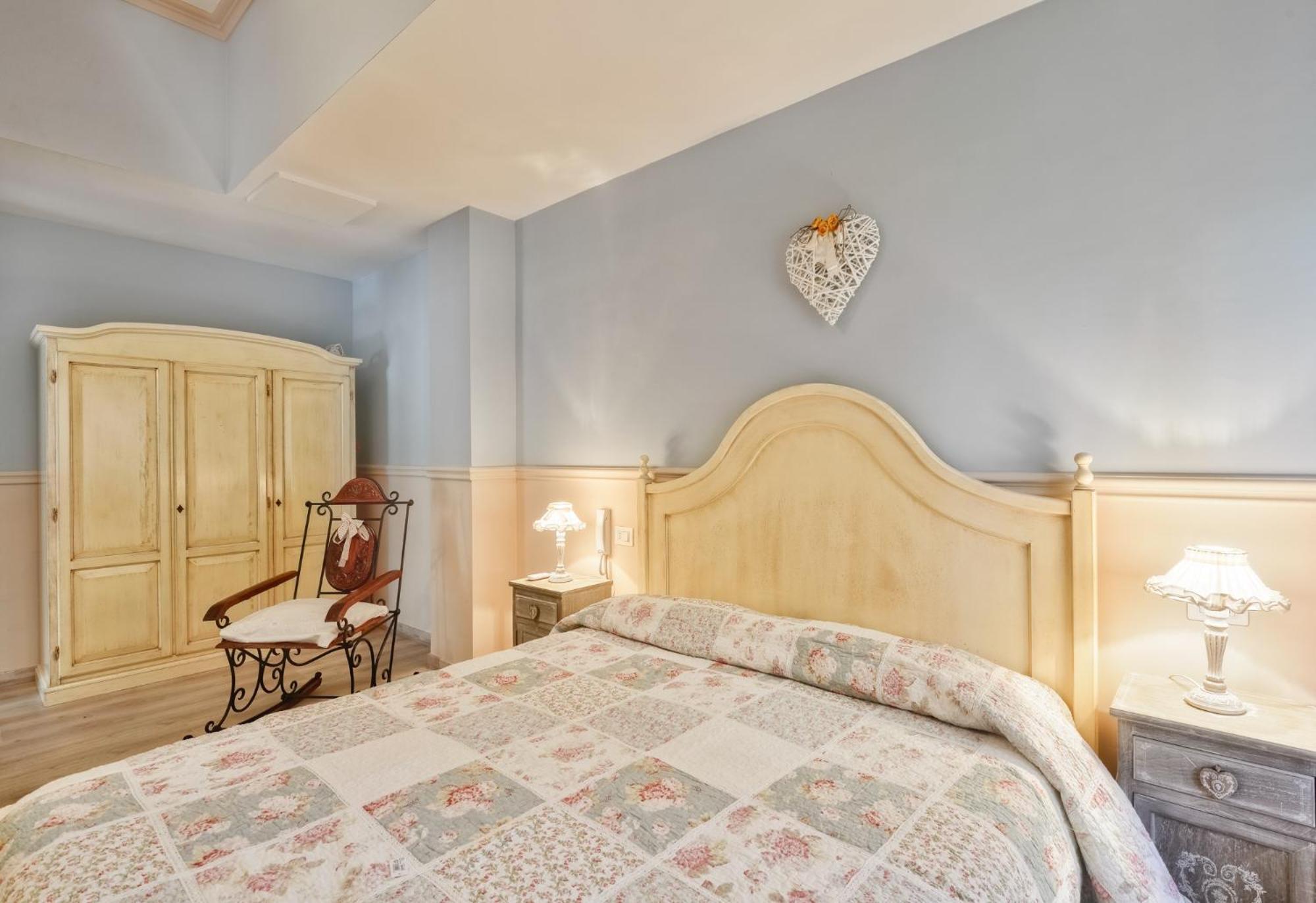 La Bouganville Holiday House Агрополи Екстериор снимка