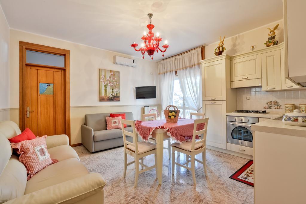 La Bouganville Holiday House Агрополи Екстериор снимка